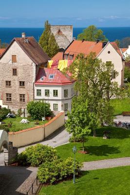 Read Old Visby City at Gotland Sweden Journal: 150 Page Lined Notebook/Diary - NOT A BOOK file in PDF